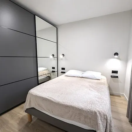 アパート Renove, 3pers Avec Terrasse Et Piscine D18