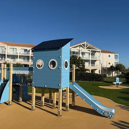 Renove, 3pers Avec Terrasse Et Piscine D18 Apartmán *
