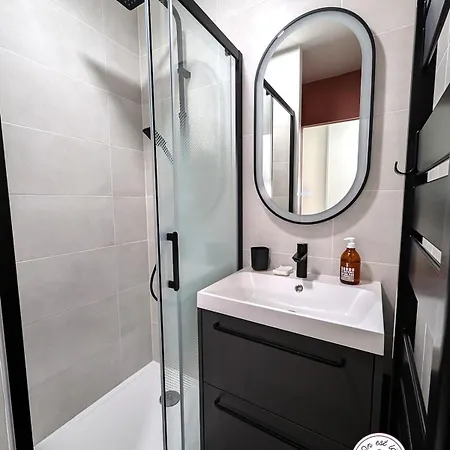Renove, 3pers Avec Terrasse Et Piscine D18 Apartmán
